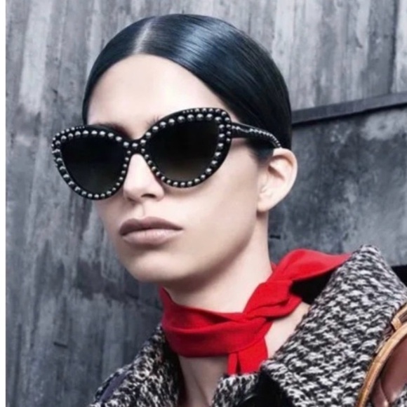 Authentic Prada RARE Limited Edition Studded Gradient Cat Eye Sunglasses - Picture 11 of 12